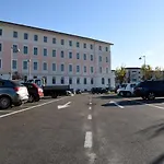 Nuovo Operai 3* 蒙法尔科内