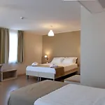 Nuovo Operai 3* 蒙法尔科内
