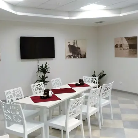 酒店 Nuovo Operai 蒙法尔科内